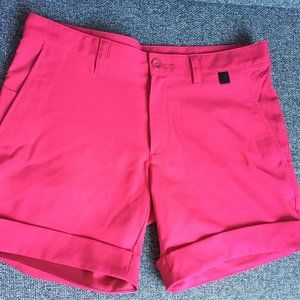 Peak Performance high-wasted golf shorts